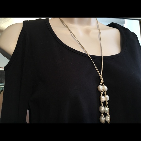 Ciate blk cold shoulder embroidery top sz S - Picture 3 of 5